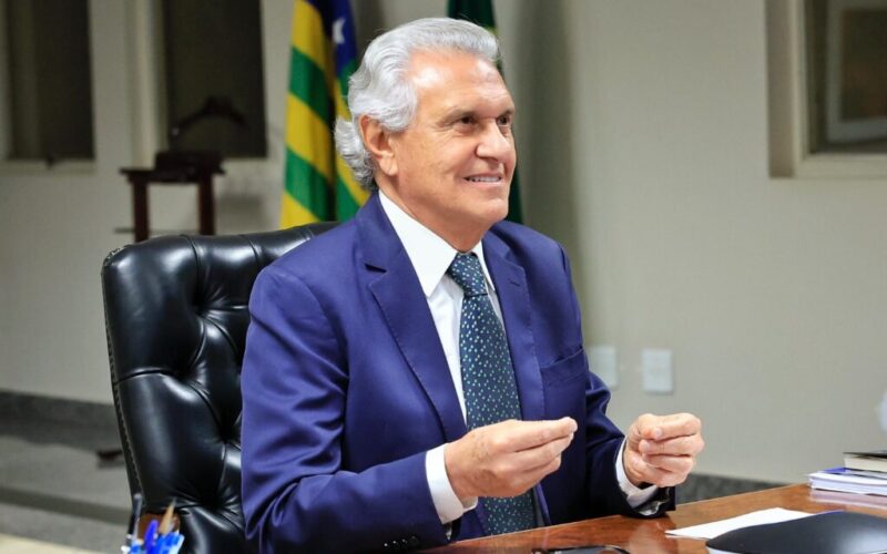 Caiado pede convergência e eleitor define 2º turno