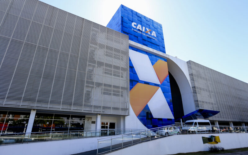 Ouro recorde e endividamento impulsionam penhor na Caixa