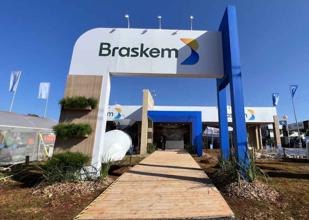 Petrobras cede preferência e assina novo acordo na Braskem