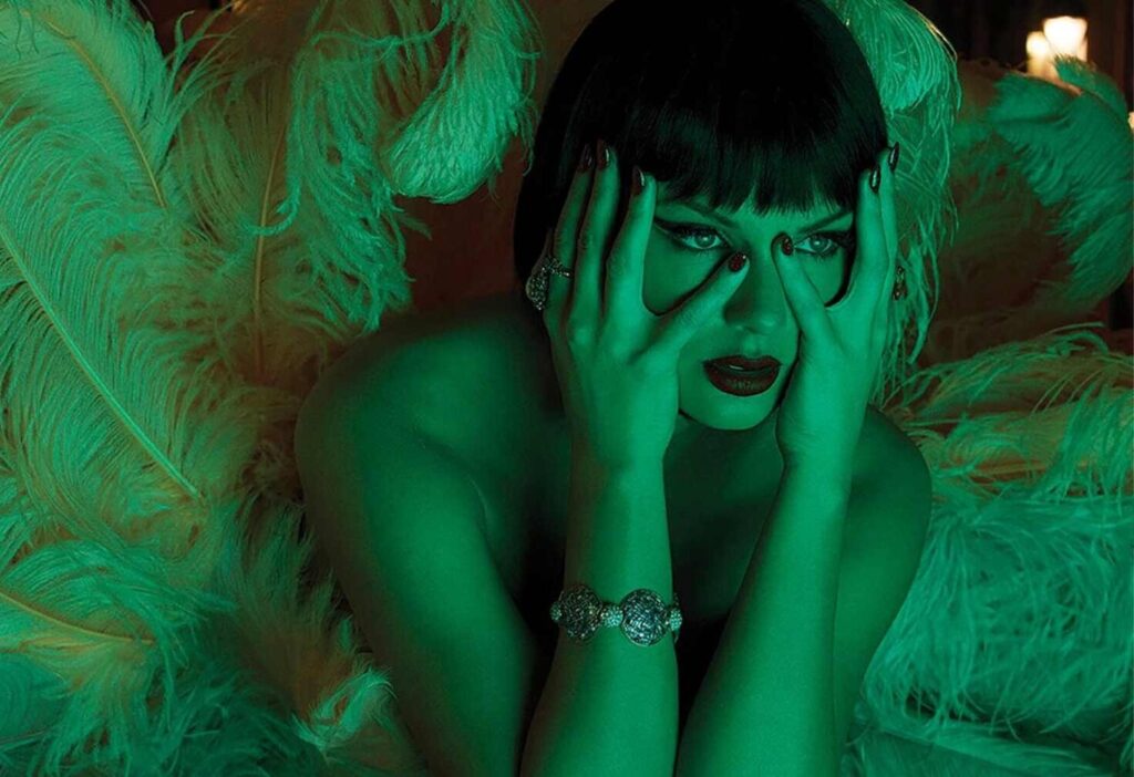 Taylor Swift registra marcas contra uso indevido de IA