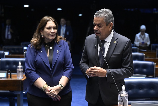 Bia Kicis protagoniza no Senado defesa de projeto sobre dor crônica