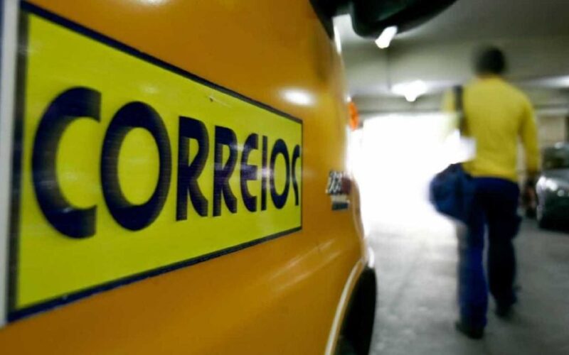 Durigan prevê prejuízo de R$ 10 bilhões dos Correios em 2026