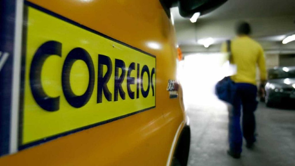 Durigan prevê prejuízo de R$ 10 bilhões dos Correios em 2026