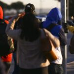 Frente fria traz temporais e queda de temperatura no Sul e Sudeste