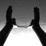 Homem é preso suspeito de matar o próprio pai a pauladas em Goiás