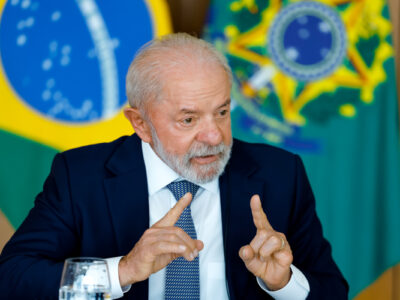 Lula recua de plano para devolução de celulares roubados