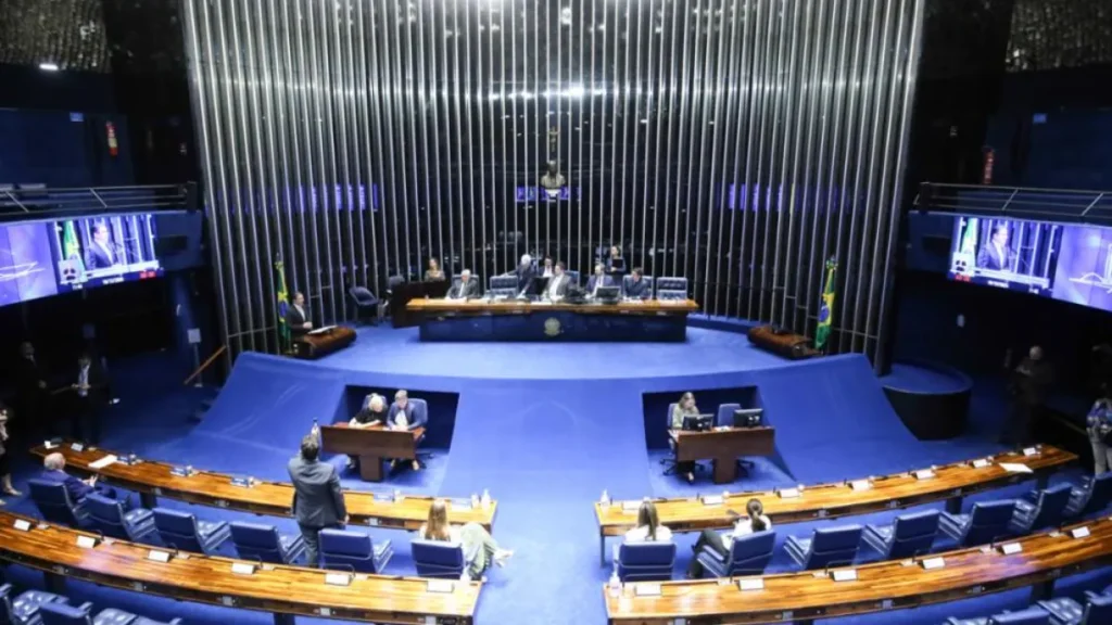 Congresso retoma trabalhos com esforço concentrado até setembro