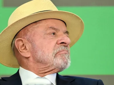 Lula declara ao TSE patrimônio de R$ 4,7 mi; queda é de R$ 2,6 mi