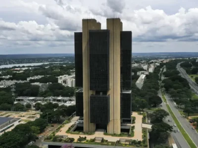 BC multa Banco Genial em R$ 21,6 mi e afasta CEO